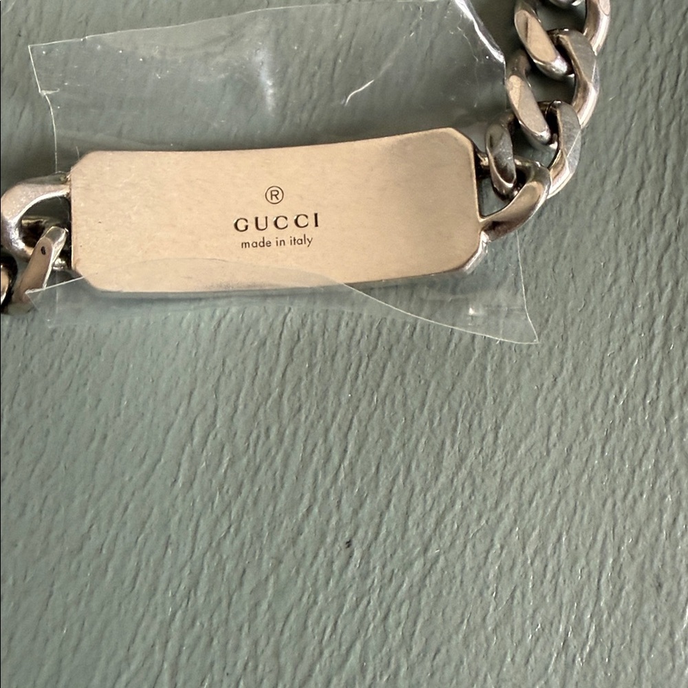 Gucci NWT Authentic Signature Men's GG and Bee Chain ID Bracelet - Picture 5 of 13